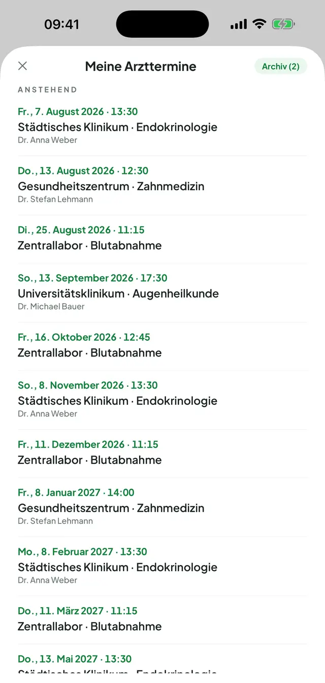 Meine Arzttermine: Archiv-Zähler oben rechts und darunter die anstehenden Termine mit Datum und Uhrzeit, Klinik, Fachbereich und Name der Ärztin oder des Arztes.